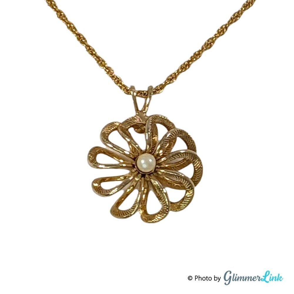 Vintage Floral Faux Pearl Gold Tone Pendant Rope Chain Necklace